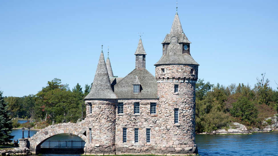 Top 10 Medieval Buildings in USA Top 10 Medieval Buildings in USA